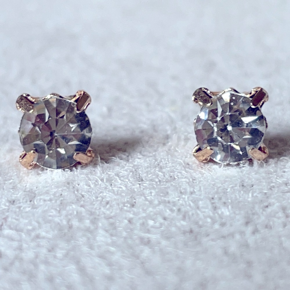 Diamond stud earrings
